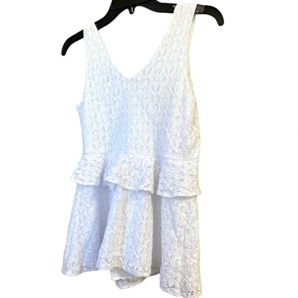 A Pea in The Pod XS Ruffle Trim White Lace Design Sleeveless Top NWOT - Picture 3 of 6